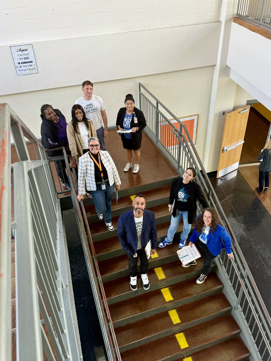 AngelWilson36's tweet photo. Principal Collaborative Peer Walks. We enjoy hosting principals’ meetings on different campuses, and sticking the landing with the learning by applying it to practice in a classroom. Thank you, @GusGarciaYMLA and @EastsideECHS for hosting us this month! https://t.co/EiHvgR2EeS
