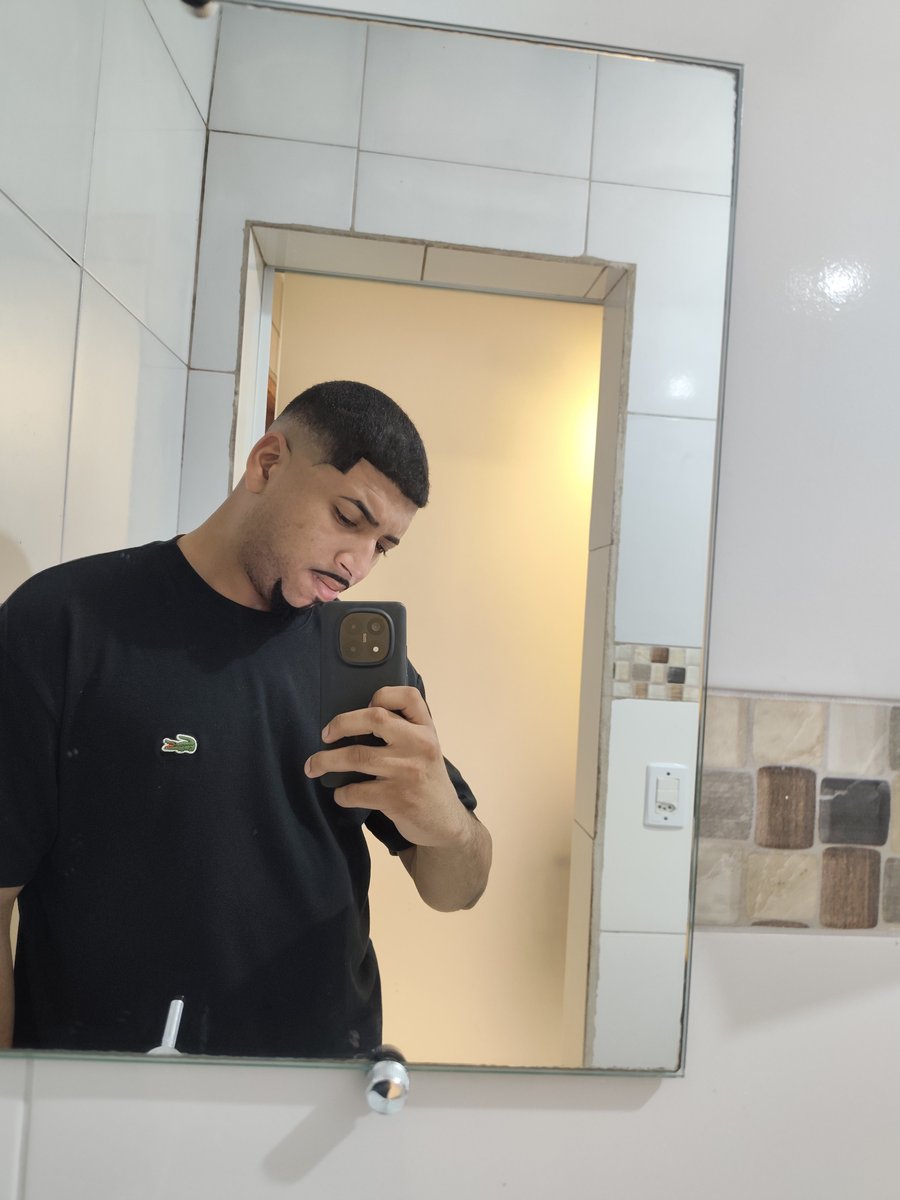 WrYTB22's tweet photo. 😅 https://t.co/9Gaz9ayNij
