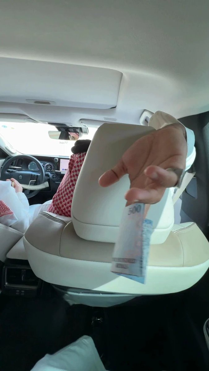 P209Kelly's tweet photo. صباح الخير مين يجي قبل دوام يزعبني 🥺
اجواء الصباح تبوك 🔥
وش توقعاتكم لدرجة الحرارة اليوم ؟! في ينبع الدمام
الشتاء الماطر الطائف 🌨️ الخرج سهره أبها موسم الرياض سالب المدينة القصيم مكه المدينة مساج الطائف موجب جدة بريدة عنيزة الرس سكاكا الجوف الاحساء الخبر القطيف...رر https://t.co/ZJhp7NNjvT