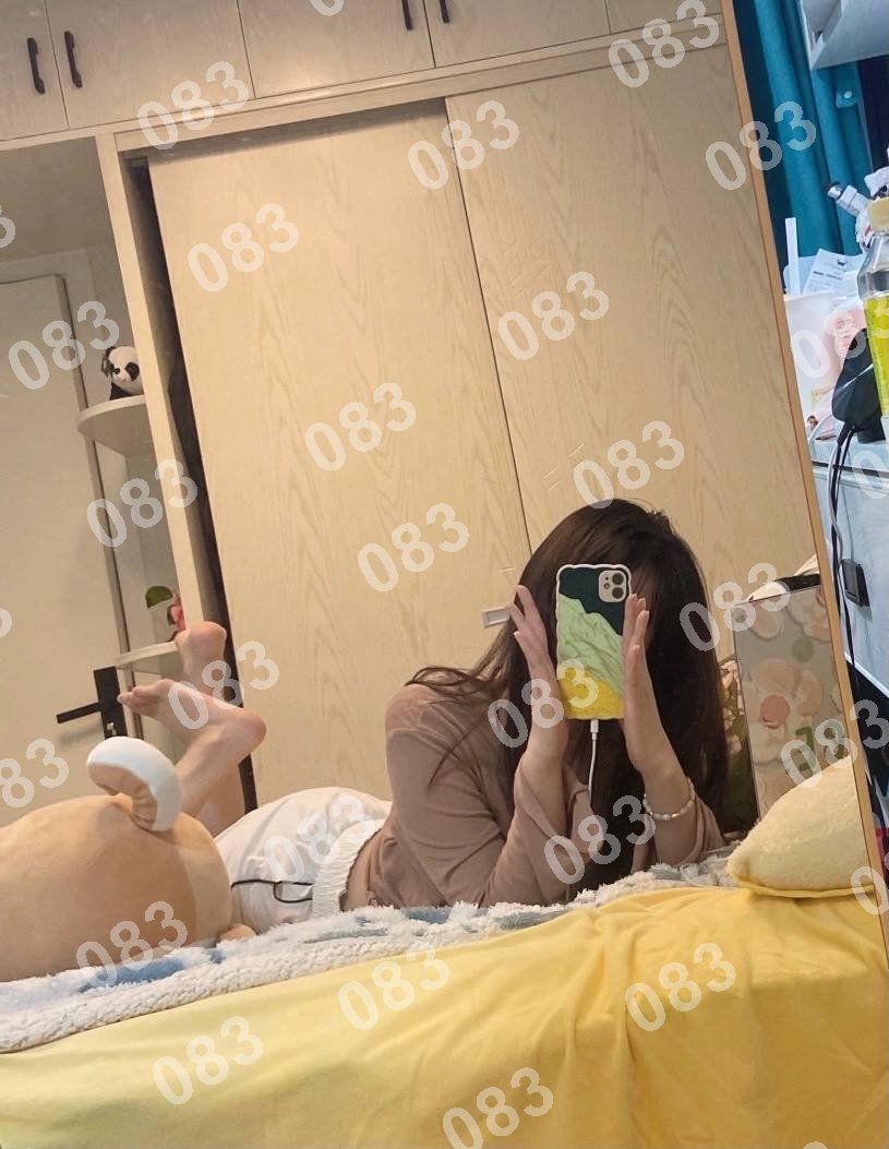 Davidm_hs's tweet photo. 💋恋爱通道💞：@donut2553（注意！失联看主页第一条帖子，选好妹子转发或者截图页面咨询客服）

#河北

爱上你之前，想单枪匹马去闯荡江湖，看看这五彩斑斓的世界。爱上你之后，觉得江湖太远了，我不去了，我只想给你做饭，陪你睡觉。

三河市

#廊坊 https://t.co/HZKH3g46rS