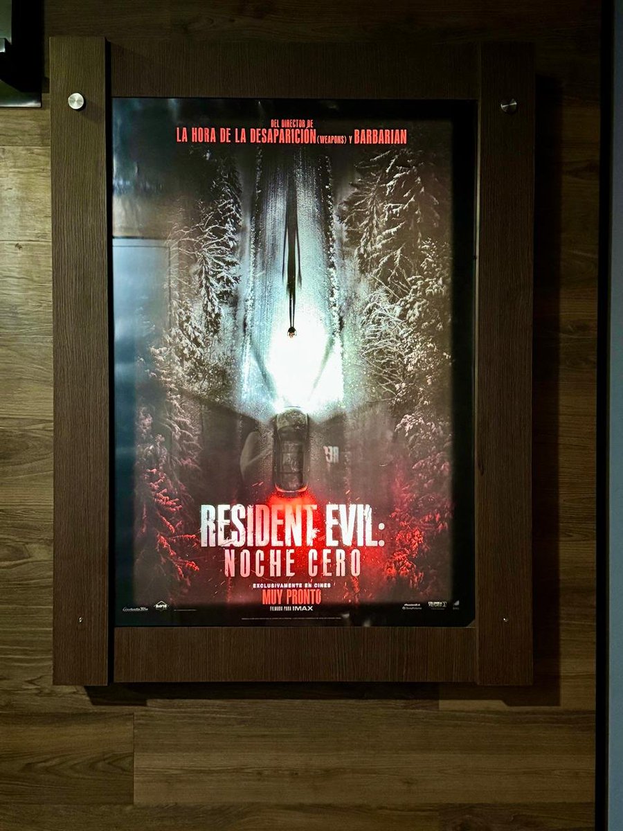 powerhdeleon's tweet photo. Resident Evil: Noche Cero 10 de 10.

La mejor película de la franquicia, un tributo a John Carpenter. Es como estar en el mismo videojuego. https://t.co/4JEMLDg2Rb