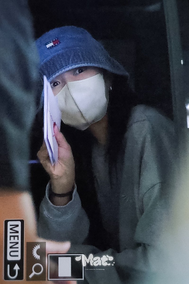 mat_csy's tweet photo. 260917 GMP ✈️

#수영 #최수영 https://t.co/6ERxJVybNb