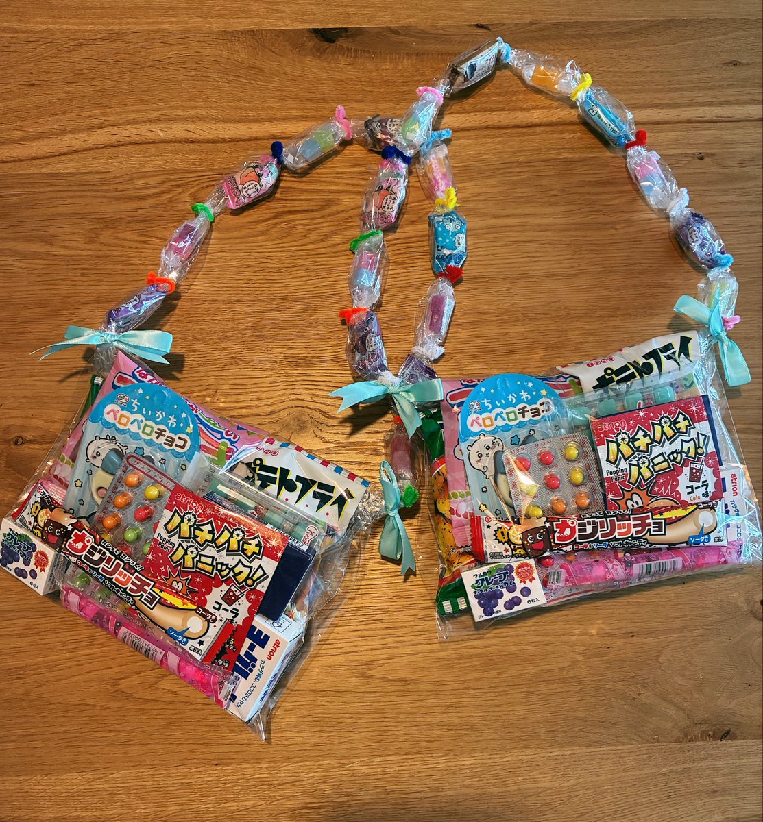 shampoox7's tweet photo. 小学1年生男児に渡すお菓子バック作った！初めてにしてはイメージ通りにできた🥰喜んでくれるかなぁ〜 https://t.co/4wHwPzVJ7e
