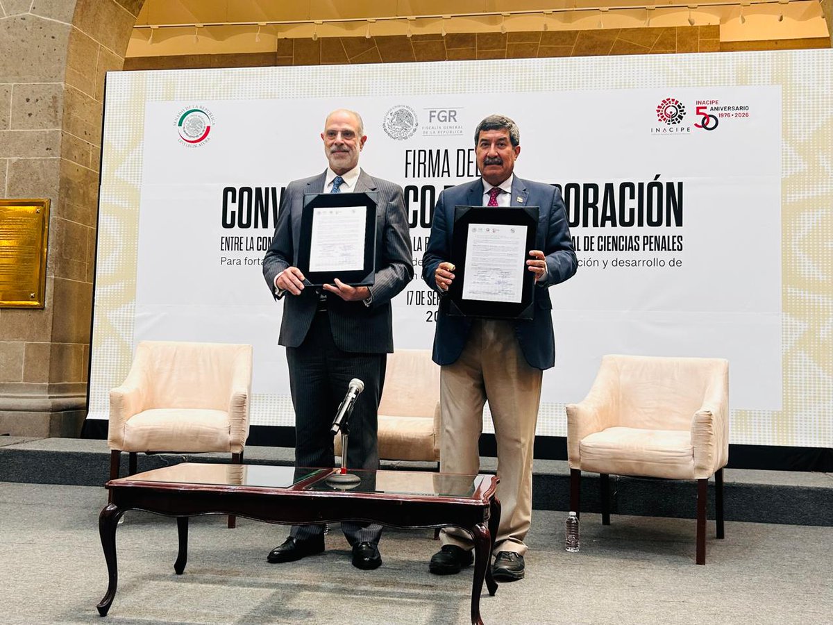 INACIPE's tweet photo. El día de hoy se formalizó la suscripción de la Firma de Convenio Marco de Colaboración entre el INACIPE y la Comisión de Justicia del Senado de la República. El evento estuvo encabezado por el Senador Javier Corral y el Dr. Jorge Nader Kuri, Rector del INACIPE. https://t.co/x8z9nrmoK1
