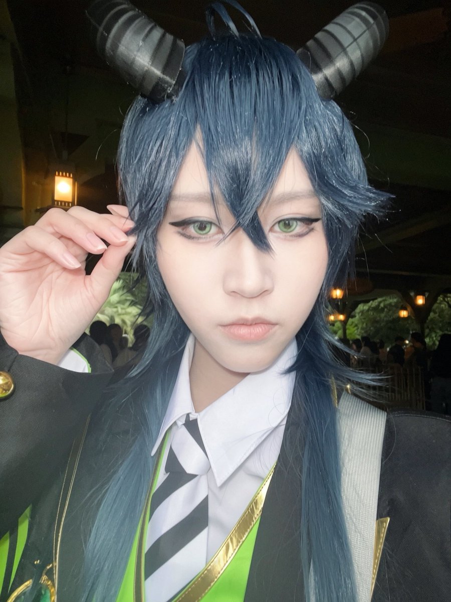 zella_cos's tweet photo. 茨の谷の王子

#Dハロ仮装2026  #Dハロツイステ https://t.co/rEeO0g36oG