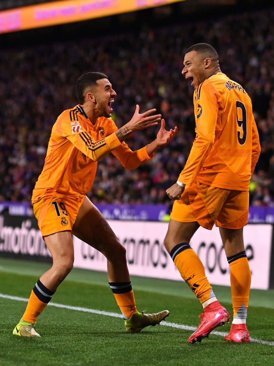 ActuFoot_'s tweet photo. 🚨 Dani Ceballos 🇪🇸 : « Le Ballon d’Or 🌕 ? FABIAN RUIZ 🇪🇸 A PRATIQUEMENT TOUT GAGNÉ. 🏆 

Et si ce n'est pas Fabián qui le remporte, alors ce sera Kylian Mbappé 🇫🇷. »

🎙️ Zone Mixte https://t.co/rSxuLN7OOn