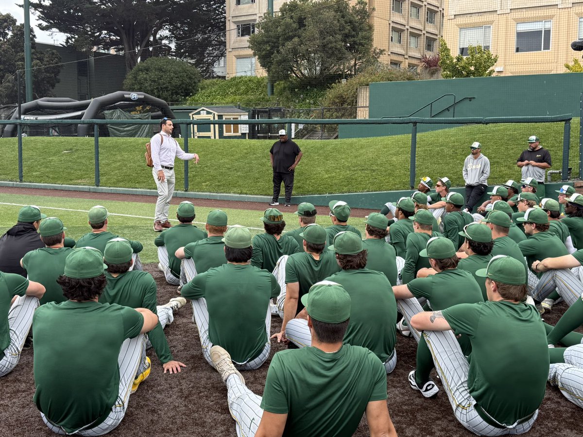 SFDonsBaseball's tweet photo. Special thanks to Charlie Cutler, Partner at Calco Commercial, Inc. for talking to our team about the job market, his company and the booming AI industry in the heart of San Francisco. https://t.co/UEMkdtXJkm