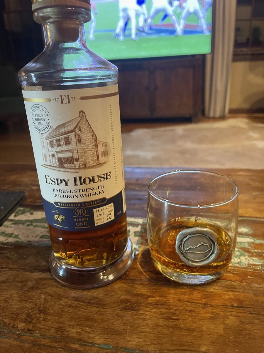 tonyj105's tweet photo. Cheers! https://t.co/24W5D0rxQu