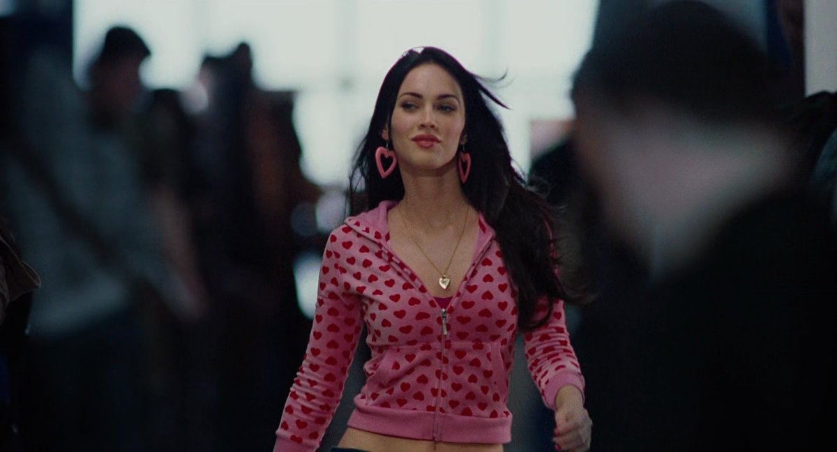 docenevoa's tweet photo. ginger snaps (2000) / jennifer’s body (2009) https://t.co/yYzvbUaOND