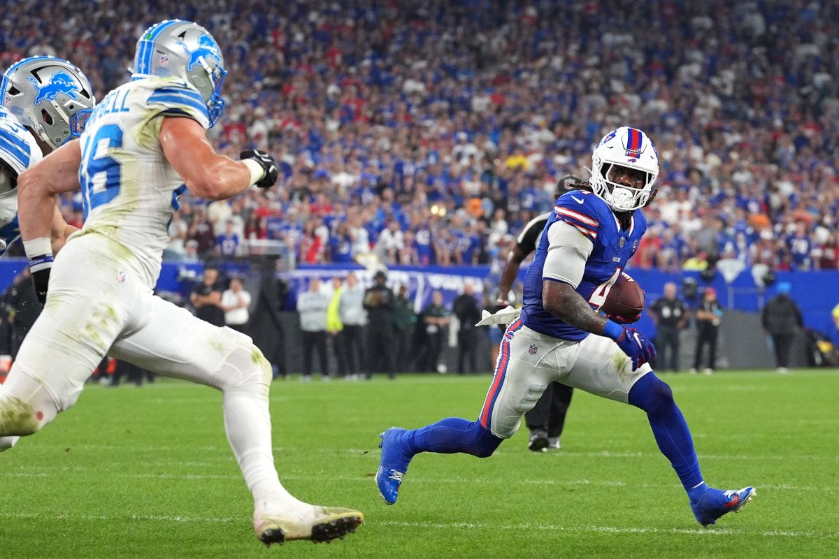 UnderdogNFL's tweet photo. Lions defense last 10 drives:

TD allowed
TD
TD
TD
TD
Missed FG
TD
FG
TD
TD https://t.co/IDQsQDHk3N