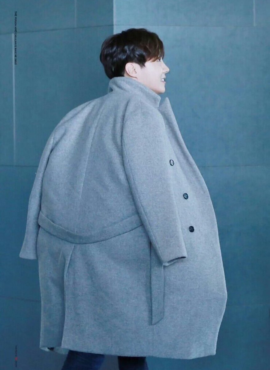 _mang218's tweet photo. 코트하면 제이홉♡ https://t.co/rrMLdcSxnO