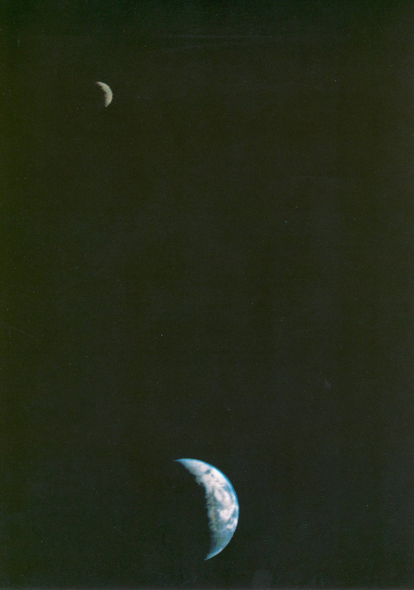 NASAhistory's tweet photo. A new perspective! 🛰️

Voyager 1 had been in space for two weeks and was 7.25 million miles (>11 million km) away OTD in 1977 when it captured this view of the whole Earth and the Moon in the same frame. It was our first image of the kind, but definitely not our last.

1. Voyager 1, 1977
2. DSCOVR, 2015
3. Artemis I, 2022
4. Artemis II, 2026