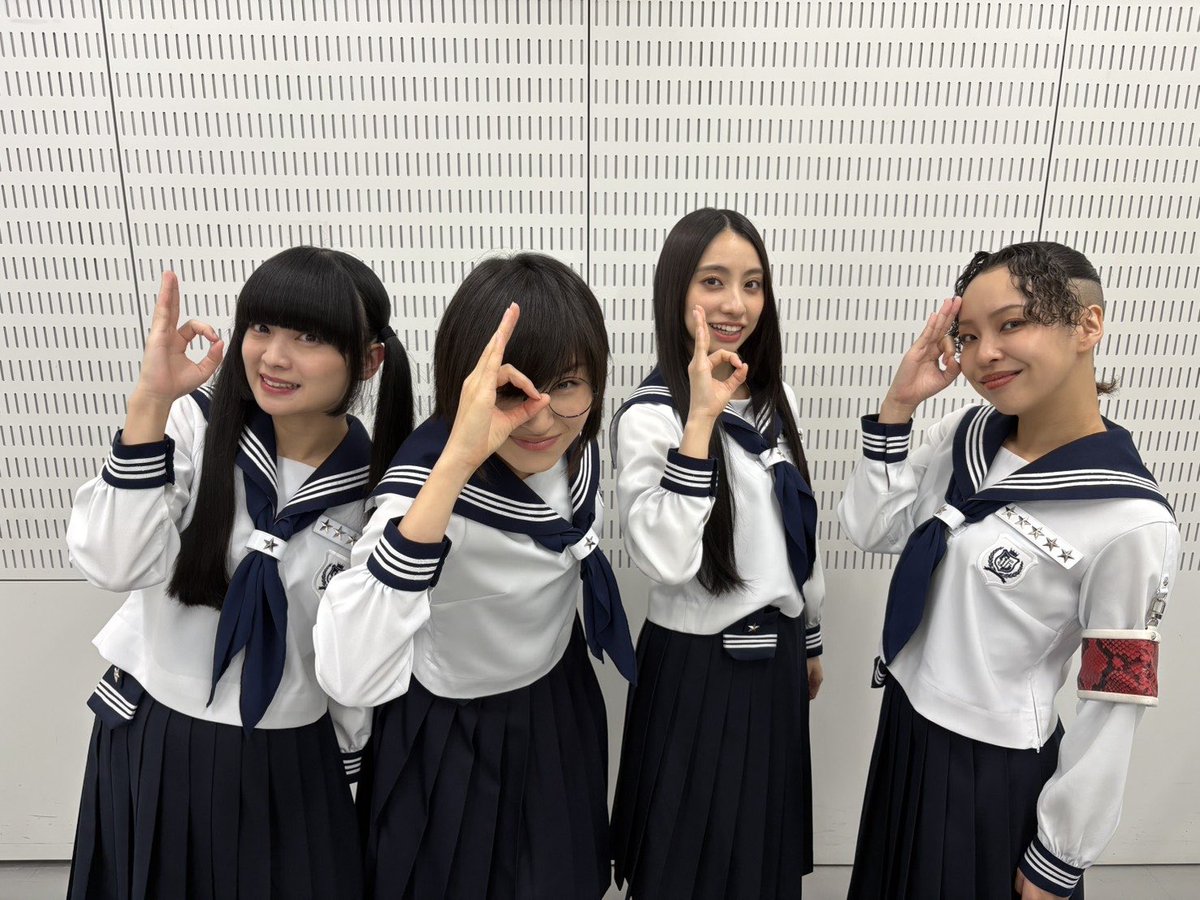 HTB_ichimoni's tweet photo. 来週9月21日（月祝）の #イチモニ
エンタメコーナーに
#新しい学校のリーダーズ  のみなさんから
コメントが届きました🎤

CMでも話題の新曲🎵
「Sweet Memories feat. アイナ・ジ・エンド」 🪽✨💫や
札幌で行われるライブ情報も！

お楽しみにー！ https://t.co/OSCCGzUcB2