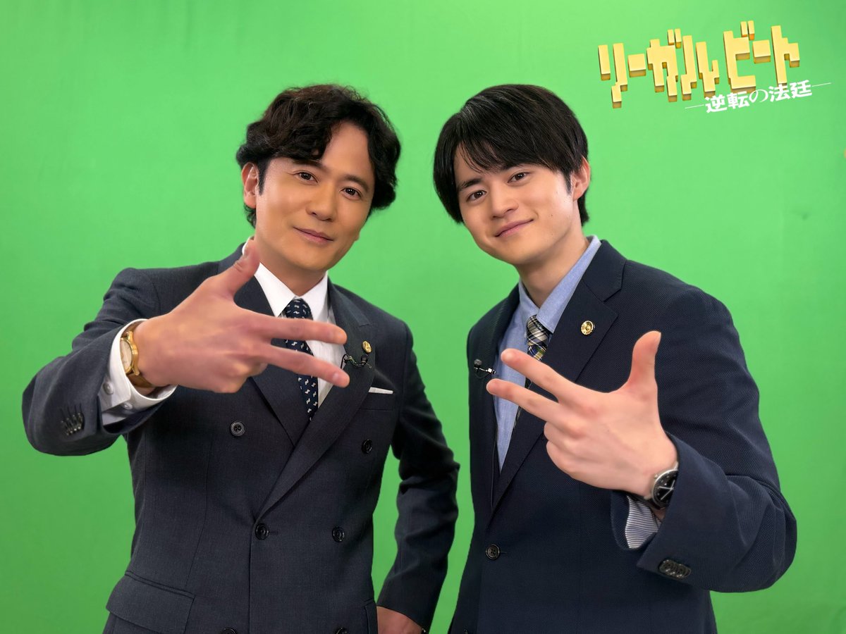 tx_drama9's tweet photo. ||◤￣￣￣￣￣￣￣￣￣￣
　⚖️ #リーガルビート 🎧
　 　オフショット📷
＿＿＿＿＿＿＿＿＿＿＿◢||

いよいよ今夜９時最終話放送📺

泰地役 #鈴鹿央士 さん
星役 #稲垣吾郎 さん
なかよしバディのオフショットをお届け💐

無実のムック(#夏生大湖)を救い出すため
巨悪に立ち向かう２人をお楽しみに💥

最終話放送前に第８話をおさらい👇
https://t.co/iNjXMZ6WIT