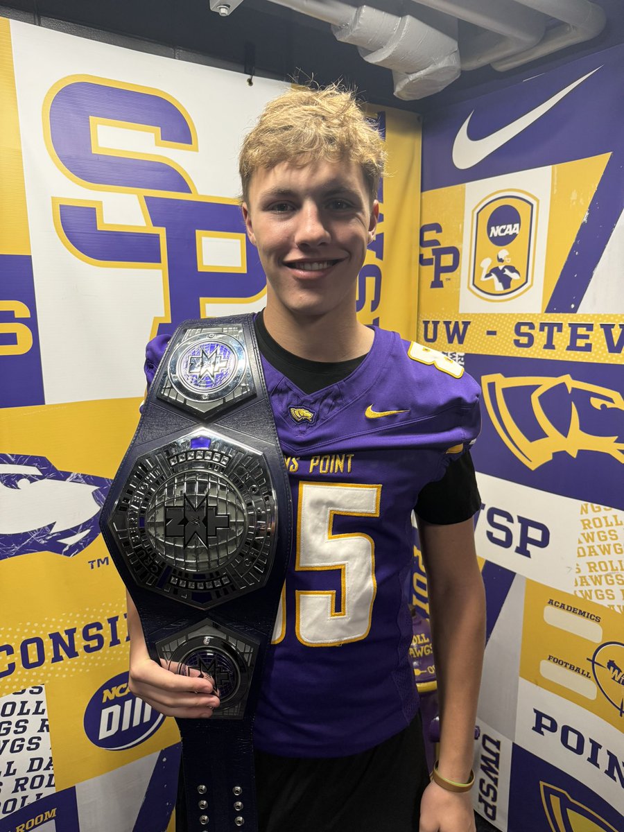 UWSPFootball's tweet photo. Your Scout Team Players of the Week 💪

Lightweight Player of the Week:
Mason Jaeger (Denmark)

Heavyweight Player of Week:
Brody Nichols (Delavan-Darien)

#AboveTheLine | #DawgDNA🧬 https://t.co/iUd44wF8nu