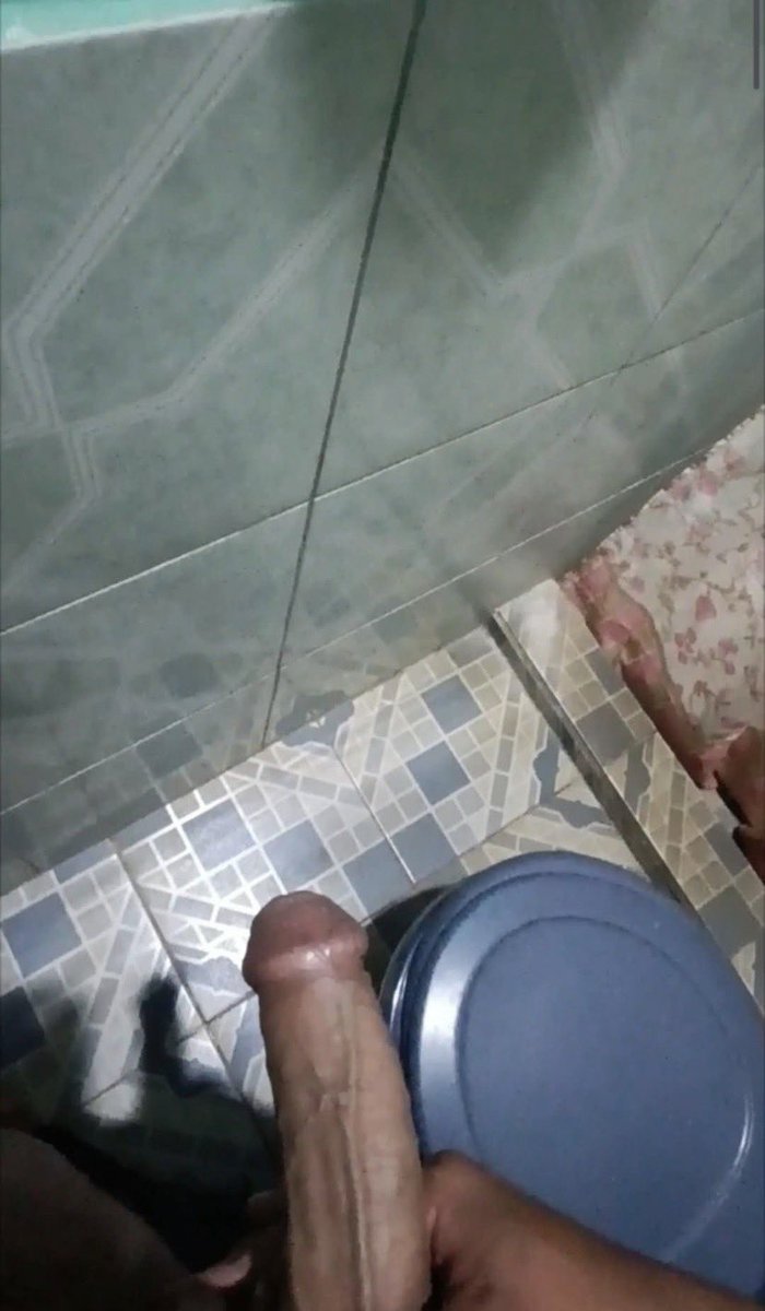 AlejandroZ271's tweet photo. En Facebook / en X

Queres que grabemos contenido? 🍆🍆💪🏻🔥 https://t.co/N5chKOBchy