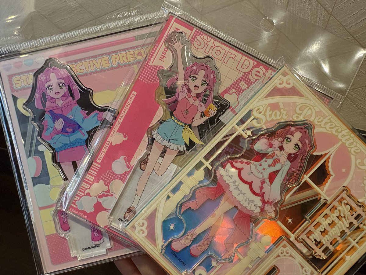 ri_kkmk's tweet photo. 限定系アクスタコンプ出来ました！！！

イオンシネマは自分が買ったアクスタで全部売り切れました💦 https://t.co/zpfZCwdtCn