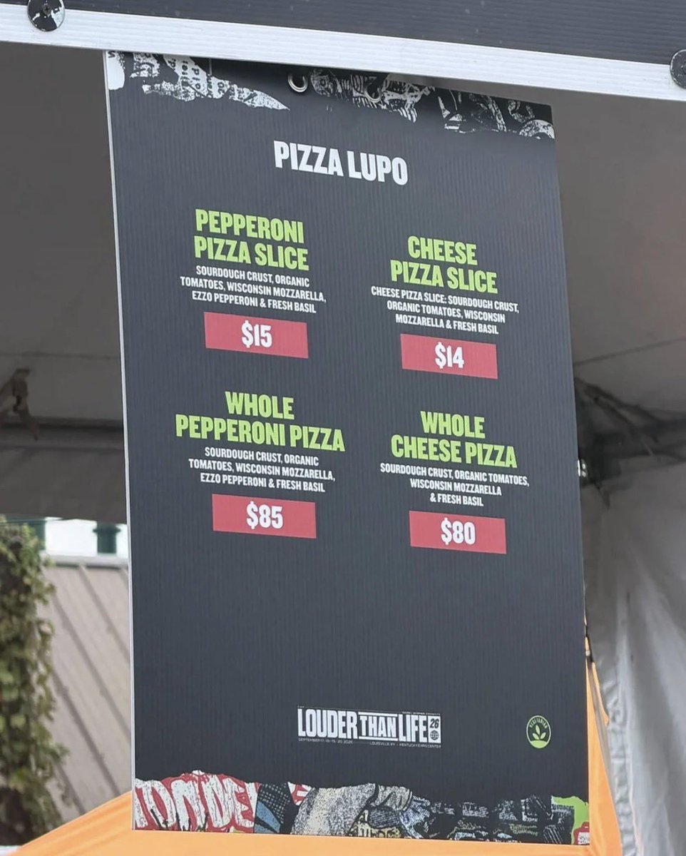 NickButBarely's tweet photo. Well respected local pizzeria sets their public goodwill on fire with one swift move. Goddamn, I liked this place https://t.co/Cq56OwBekK