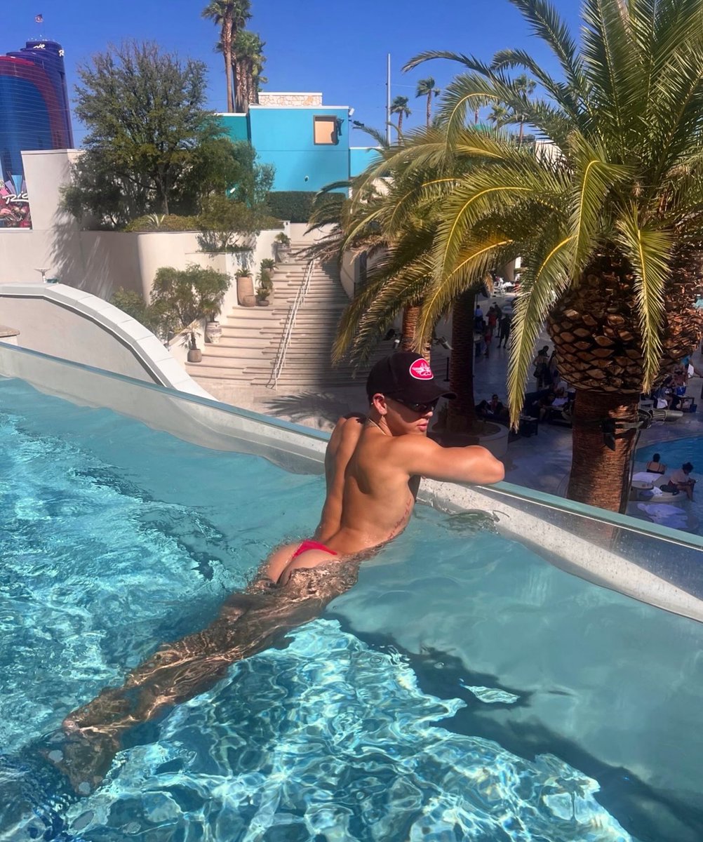 trayxbae's tweet photo. summerboy ☼.⋆｡𖦹 °˖ https://t.co/b8q4hrhkvS