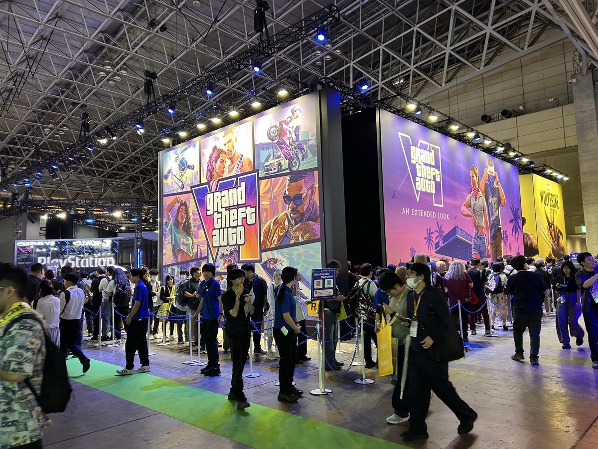 ku6kawa230's tweet photo. 9月18日　おはようございます。今日の10分エンタメ噺は、東京ゲームショウはもうヤメていいんじゃないか...という話です。もはや、平日暇な小金持ち一般エンタメ関与層と、得体の知れないインフルエンサーの小銭稼ぎのイベントに成り下がった。
#東京ゲームショウ　#ひどい 
https://t.co/rZaW1fP9ST https://t.co/OIBay1i9Dp