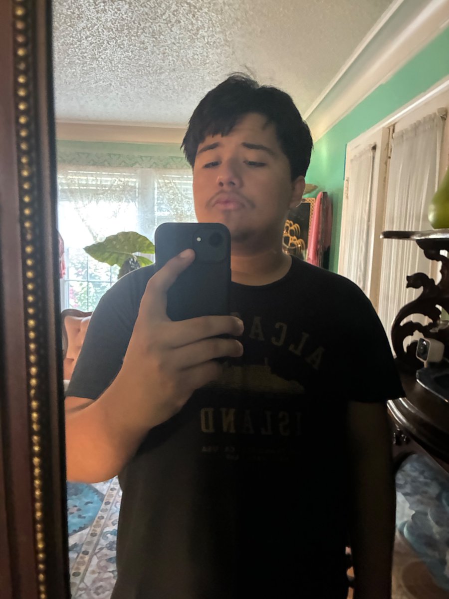 Sam57713846's tweet photo. Chat I’m real lol dm me if you wanna be friends 🤞🥹 https://t.co/qtdn9fNF4I