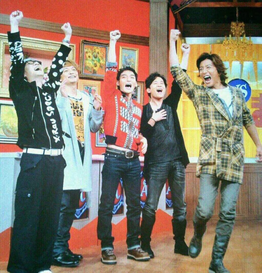 aka1216082036's tweet photo. 5人でいる時の笑顔が、いちばん好き。

#SMAP https://t.co/57jM9K2CQe