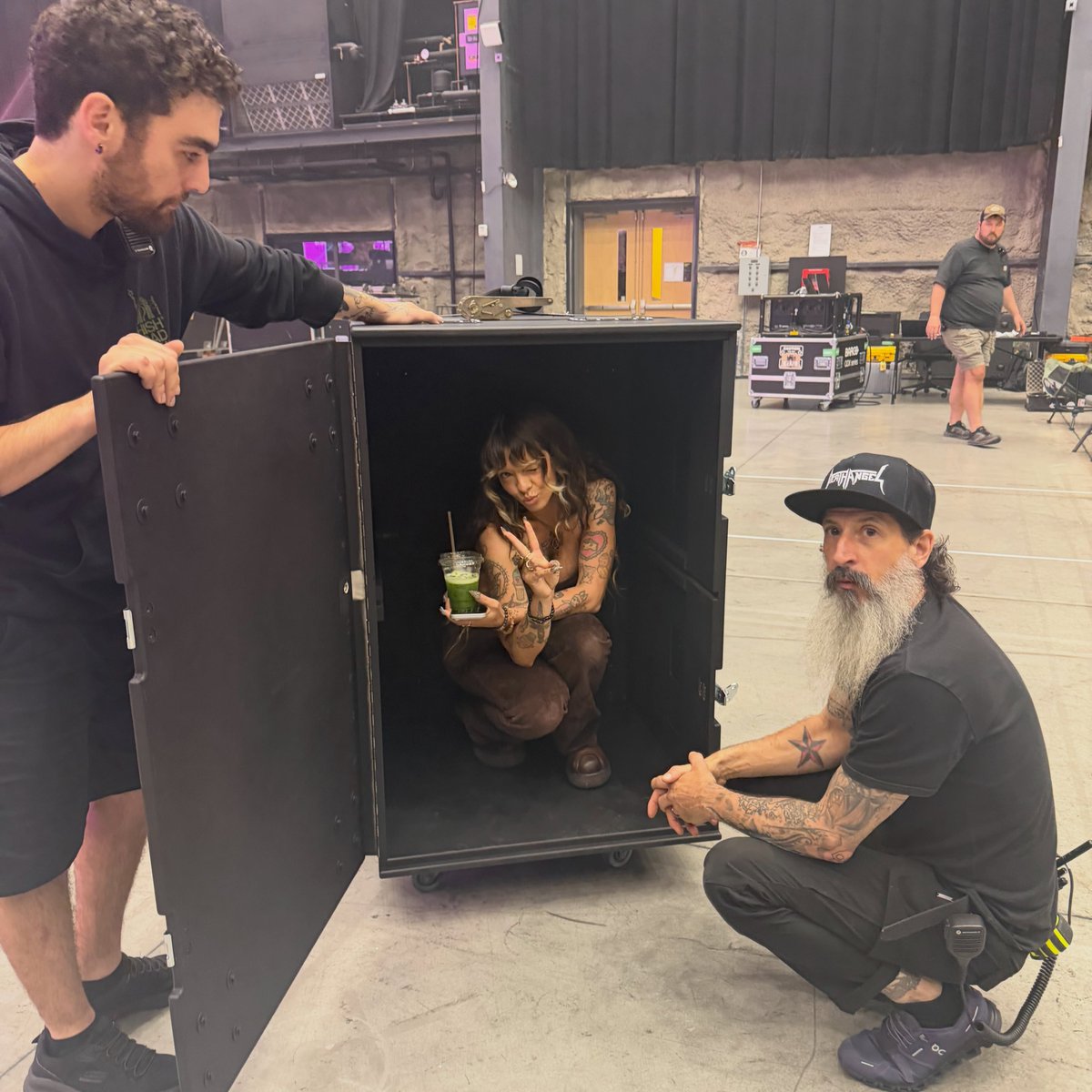 MELANIESBASE's tweet photo. Melanie Martinez and her team together in a new photo. https://t.co/XJsePxDDnZ