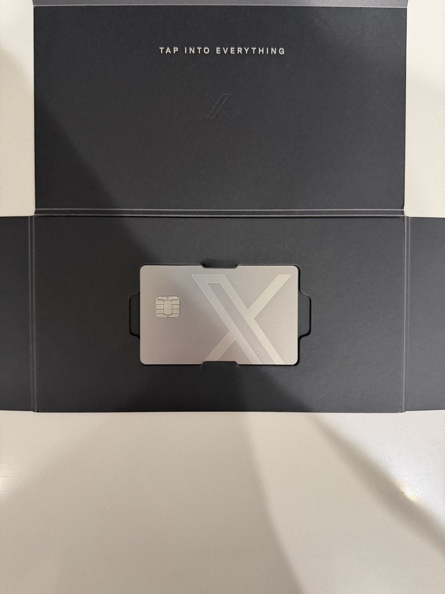 felipeguimarss's tweet photo. Anyone else think the X debit card is actually cool? Or is it just me 🤔 https://t.co/ozjdv3g5Px