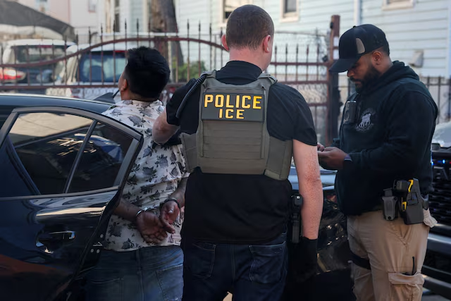 Bella_Taylor34's tweet photo. A federal immigration officer wanted on assault charges for shooting and ​wounding a Venezuelan man in Minneapolis was arrested there on Wednesday, eight months after a confrontation that became a flashpoint over ‌US President Donald Trump's deportation sweeps. https://t.co/pzVXZMxzvU