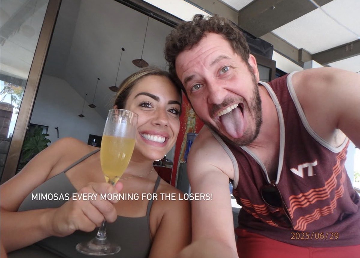 taylorfan1's tweet photo. MY DUO SOMEHOW SURVIVED THE DOUBLE EVICTION OH MY GODDDDDD THE GREATEST BIG BROTHER DUO OF ALL TIME #STAYMAD #BB28 https://t.co/gLX7SINJCS