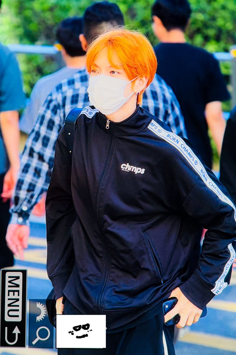 Lisianthus514's tweet photo. 260918 뮤뱅 출근
#베리베리 #계현 #조계현 #VERIVERY #GYEHYEON https://t.co/UbAIIIJgb7
