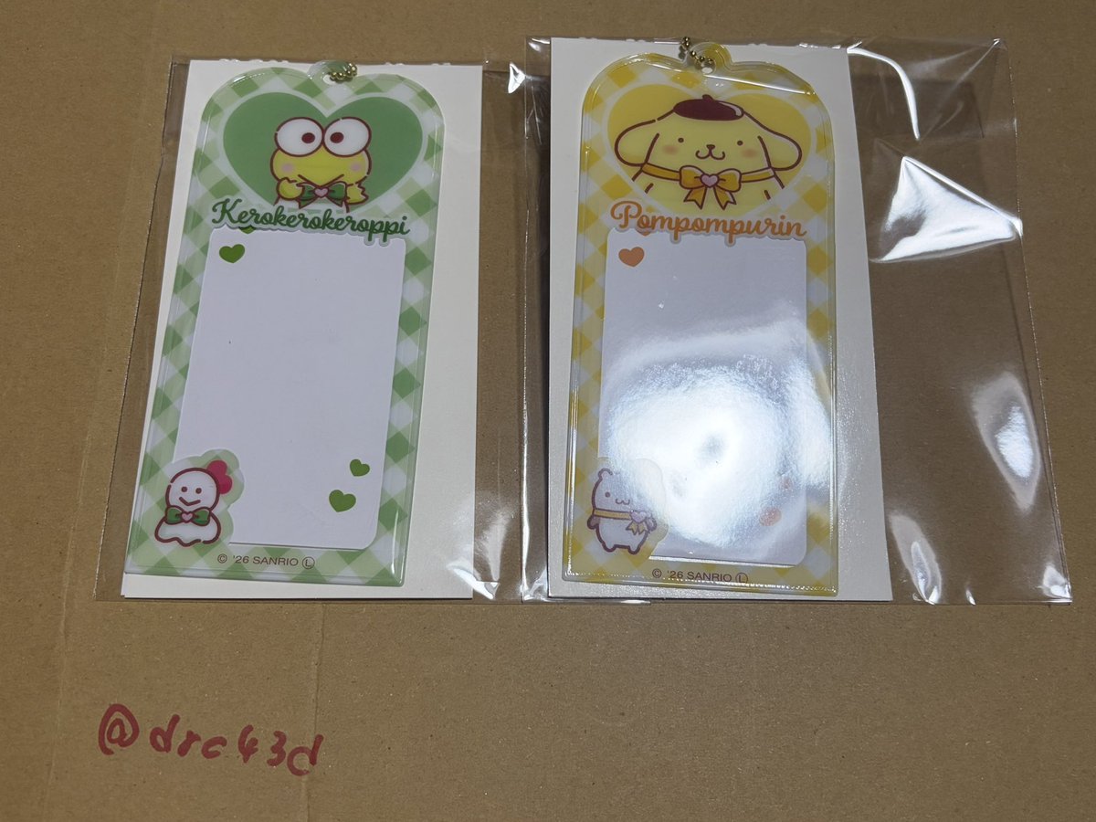 drc43d's tweet photo. サンリオ 100均 ダイソー セリア キャンドゥ 交換 
譲➞ネームキーホルダー けろけろけろっぴ ポムポムプリン⇽最初から少し折れてました🙇‍♀️ご理解ご理解頂ける方のみでお願いします。
ファスナーケース けろけろけろっぴ

求▶︎ネームキーホルダー シナモン
ファスナーケース ばつ丸orシナモン

郵送 https://t.co/7d9v3nPxaH