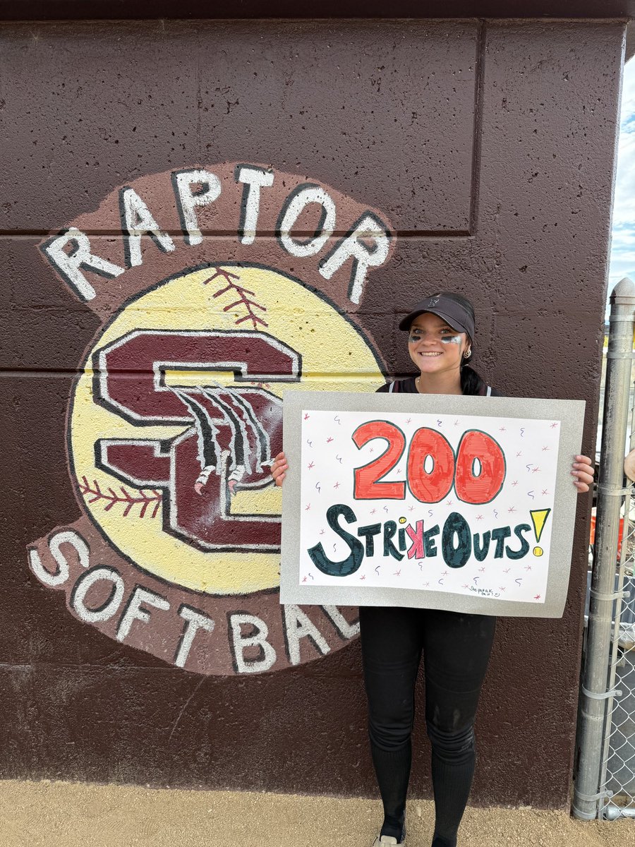 RylynFordham's tweet photo. 202 Varsity Strike Outs!
Great WIN today against Niwot! SKO Raptors! @BoCoPreps @IHartFastpitch @sportsthread @tagupSoftball @UncommittedUsa @SilverCreek_HS @TopPreps @SBRRetweets @MissGarcia34 @SCRaptorsAD
#strikeout https://t.co/udzKhYLztI
