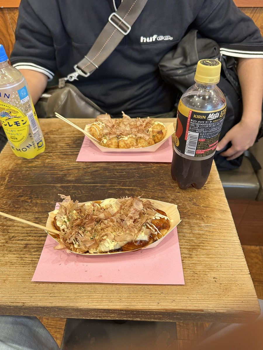 hararan_rem's tweet photo. TAKOYAKI🐙 https://t.co/pKkeC4YOq5