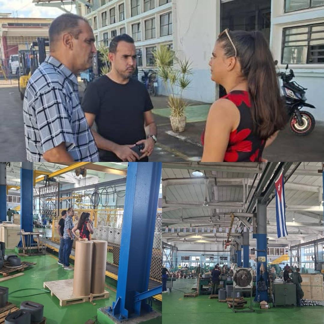 IzquierdoAlons1's tweet photo. Intercambiamos con directivos y trabajadores de La Fábrica de Transformadores "LATINO". La provincia amaneció con 42 transformadores afectados, solucionando en el día el 50 %.
#LaHabanaViveEnMí
#CubaVencerá https://t.co/8NPU0R4i6Y