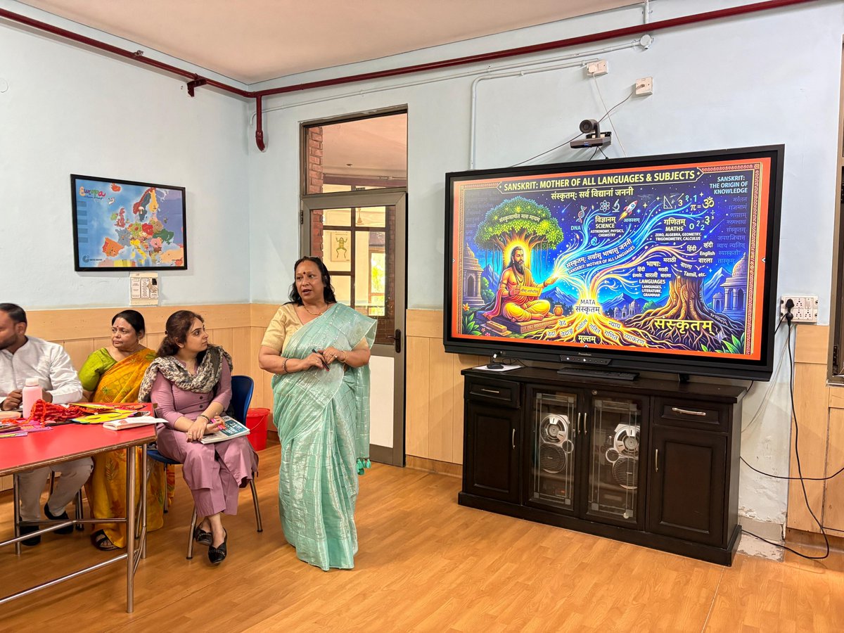 nirupamash83506's tweet photo. आज संस्कृत विभाग द्वारा उत्तम शिक्षण गतिविधियों (Best Teaching Practices) का प्रभावी एवं ज्ञानवर्धक प्रस्तुतीकरण किया गया। गतिविधि-आधारित शिक्षण के माध्यम से संस्कृत को रुचिकर एवं प्रभावी बनाने के प्रयासों को साझा किया गया।

@ashokkp @y_sanjay @pntduggal @sunandask21 @sdg4all https://t.co/KO2LdgAzkI