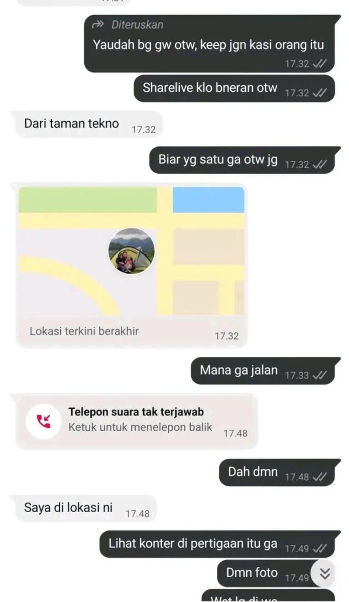 txtruangpodcast's tweet photo. satu hari satu makelar dikerjain🤣🤣

kalo ada orang nawar sadis di iyain malah makin turun lagi harganya itu udah fix makelar hp, mending langsung kerjain aja wkwk

jangan dikirim kebarak lagi lah kasian mending ke konter langsung aja biar dia pilih hp sendiri🤣🤣 https://t.co/6nW5xtTa2z