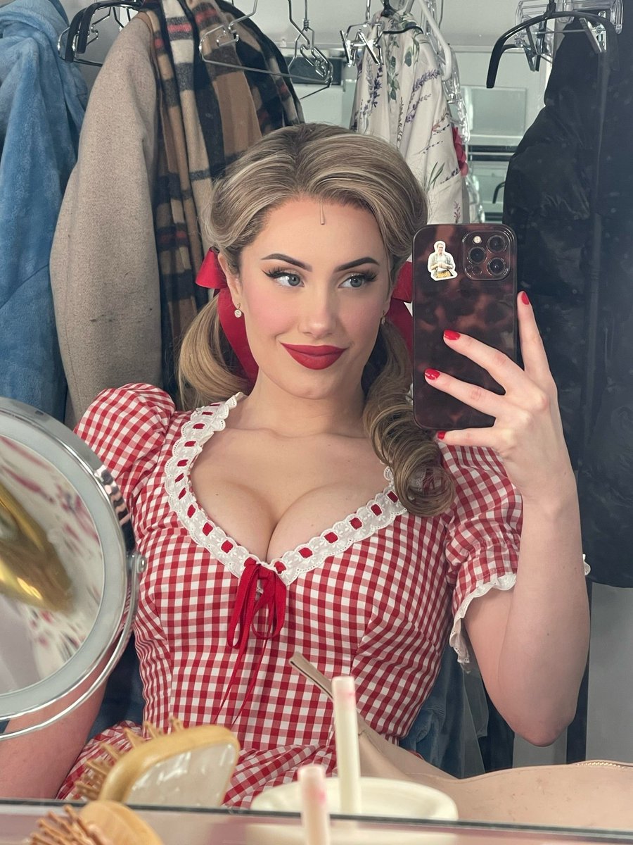 BroadwayLadies's tweet photo. McKenzie Kurtz: Real &amp; Fake https://t.co/tYvDwmNaN7