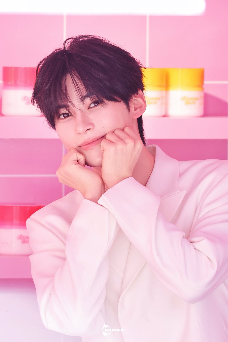 flipped_bbhh's tweet photo. 260918 원더바스 HQ

😉

#성한빈 #SUNGHANBIN #成韩彬 #ソンハンビン
#ZB1 #ZEROBASEONE  #제로베이스원 https://t.co/5qfbRlRWRx