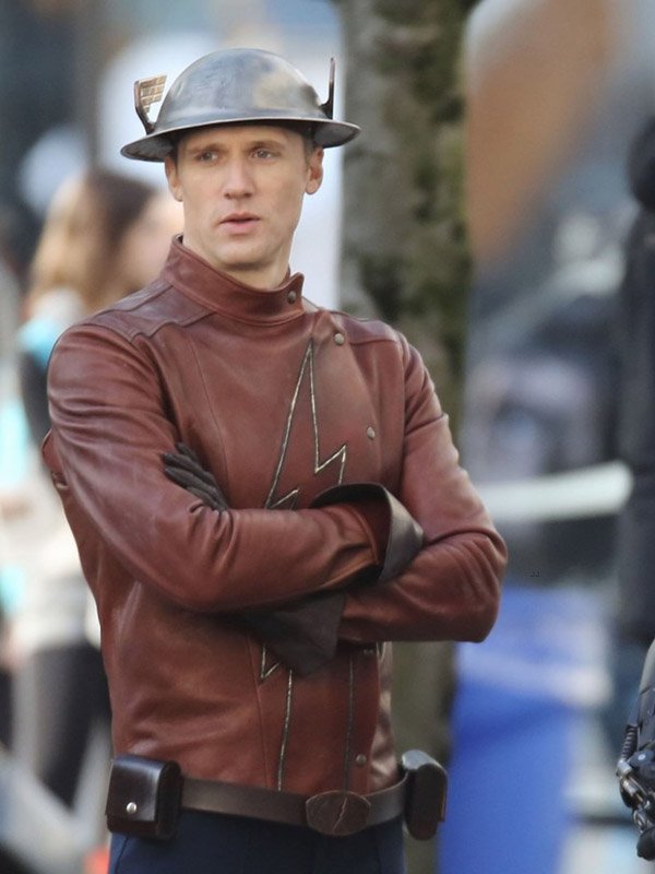 TwoToneShoes's tweet photo. you vs the jay garrick she tells you not to worry about https://t.co/N9ZzvdmFgk