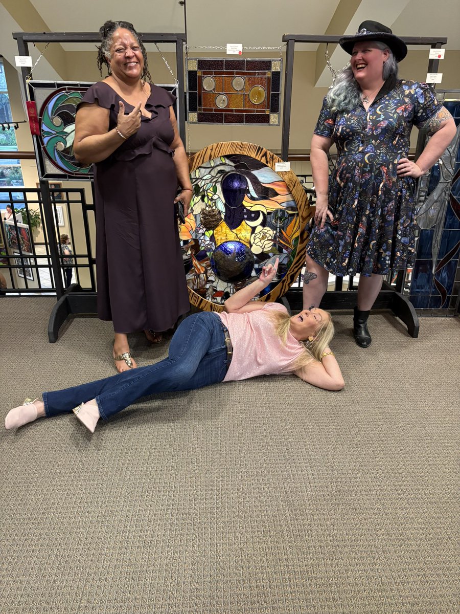 Maryb1163's tweet photo. So since moving to SC I am loving life so much!!  1st- me, Stacy and Sam with Momma that is all is!. 2nd and3rd me,my hubby and my pics ‘Azaleas Abloom ‘ https://t.co/DBtAxpMr36