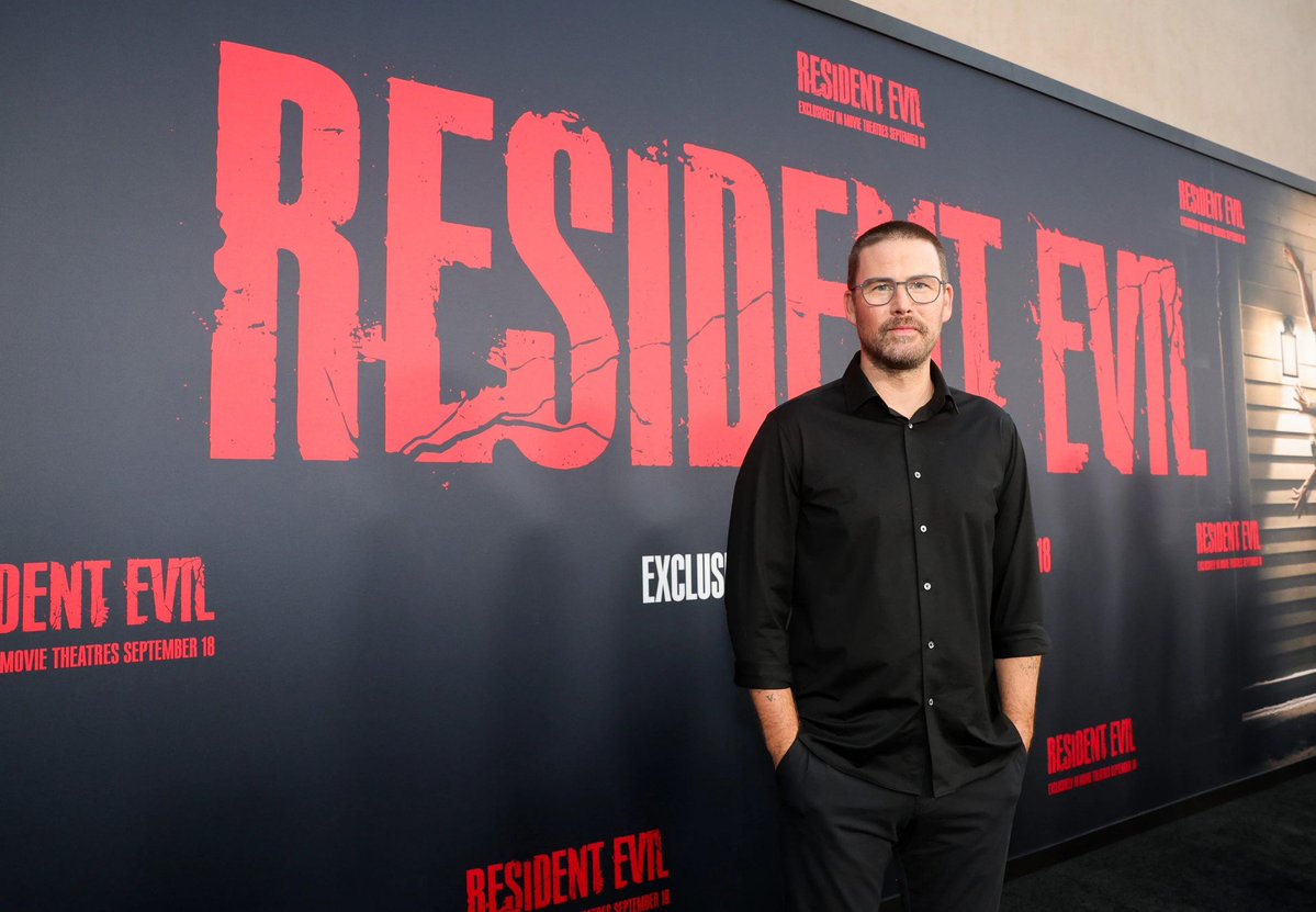 broonaIanz's tweet photo. Acabei de sair do cinema e posso dizer que esse querido entendeu a essência de Resident Evil bem melhor do que muito fã da franquia por aí. https://t.co/C6Su9XrTQz