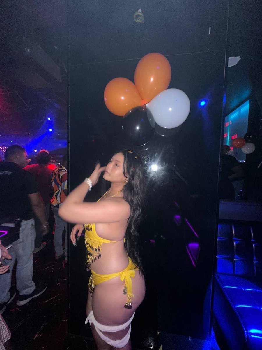 AikowPop__'s tweet photo. From baddie to fatty https://t.co/Zc4ZnWRuzw