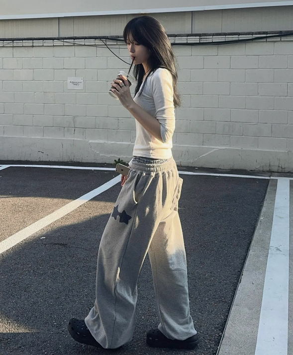 fuzzyscan's tweet photo. #팔로우 #RT #맘찍 
퍼지스캔 할렐야루템
체크 레이어드 커브드 벌룬팬츠
멜란지 컬러 외않사요?
이중밴딩 사랑이잖아 ·˖*·⑅♡

https://t.co/9hrVkHnRO6 https://t.co/lEdsHbtm3v