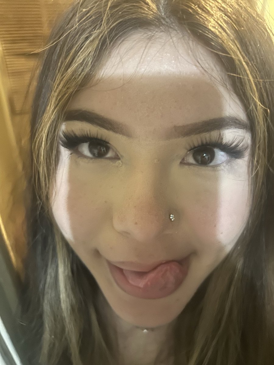 IRLLATINASTRIBS's tweet photo. ODALIS AND LINDA LATINA SLUT TONGUES OUT FOR DADDY BBC MEAT🥷🏿🍆💦🥜 https://t.co/AKqkyBManV