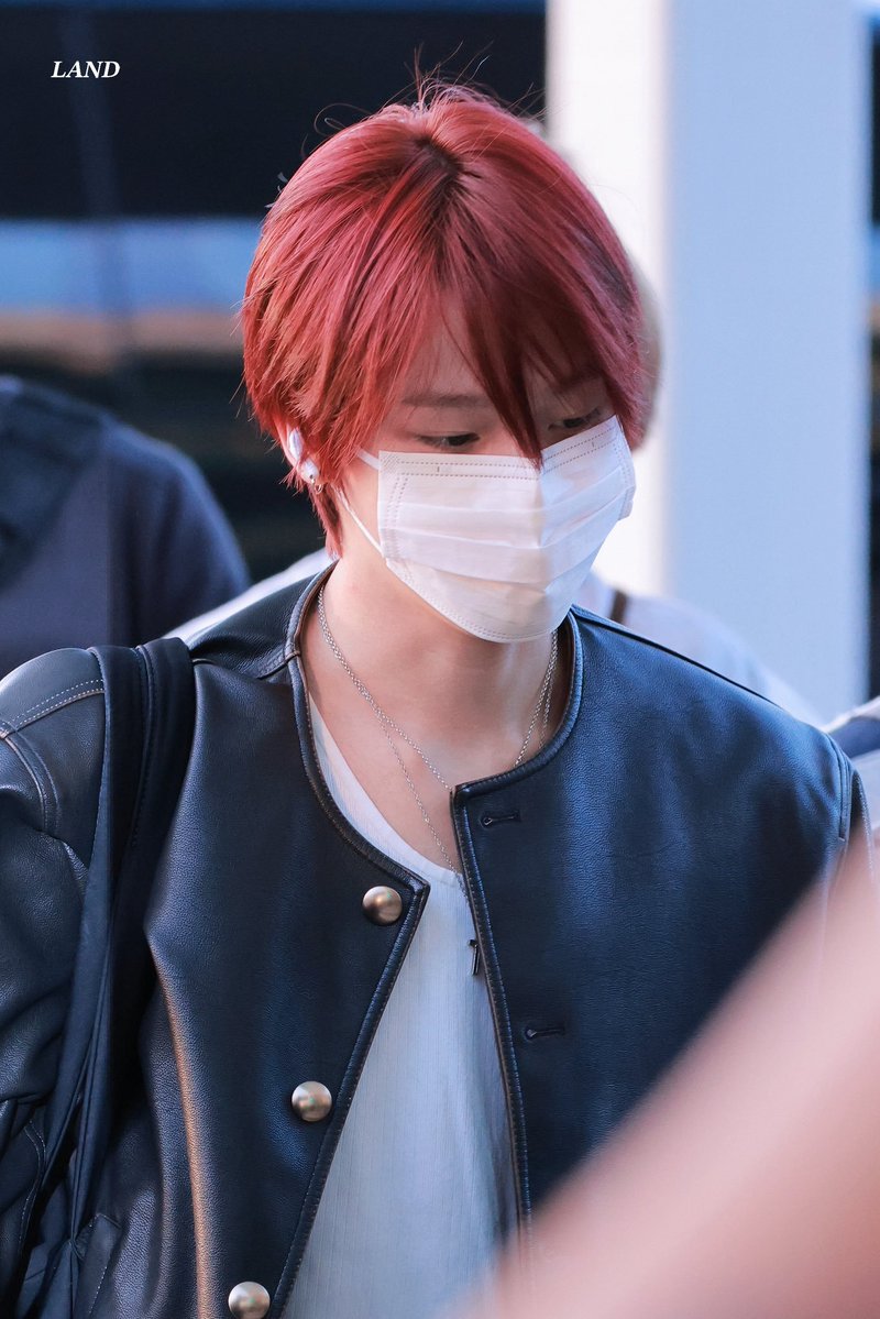 maexda's tweet photo. Selamat pagi!! Oppa berangkat ke Hongkong dulu ya. https://t.co/PRlgHHbmo9