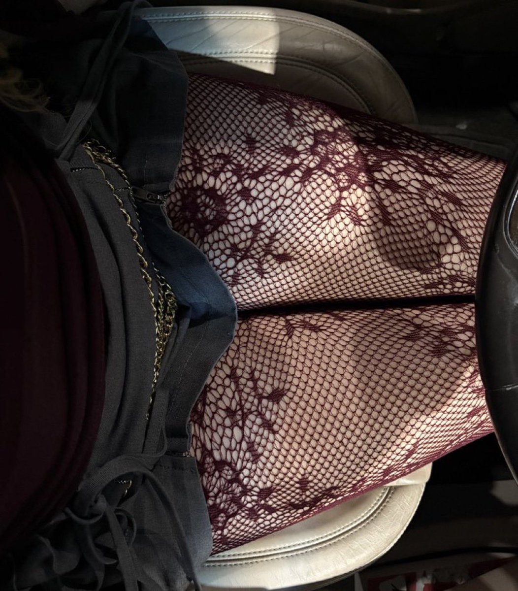 Godesskenedy6's tweet photo. awe, it’s so hard to function without your evil princess controlling you huh? always so leaky and desperate for my attention ….i always make you work hard to earn me🦴

findom cuck paypig relapse thighs walletdrain relapse fincuck https://t.co/pyuVnkdgRx