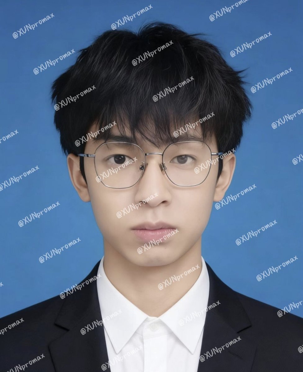 XUNpromax's tweet photo. 精修证件照和自拍证件照你更喜欢哪一个呢 #曝光 #反差ㅤㅤㅤㅤㅤ #恶堕 https://t.co/x7jVJRgwul