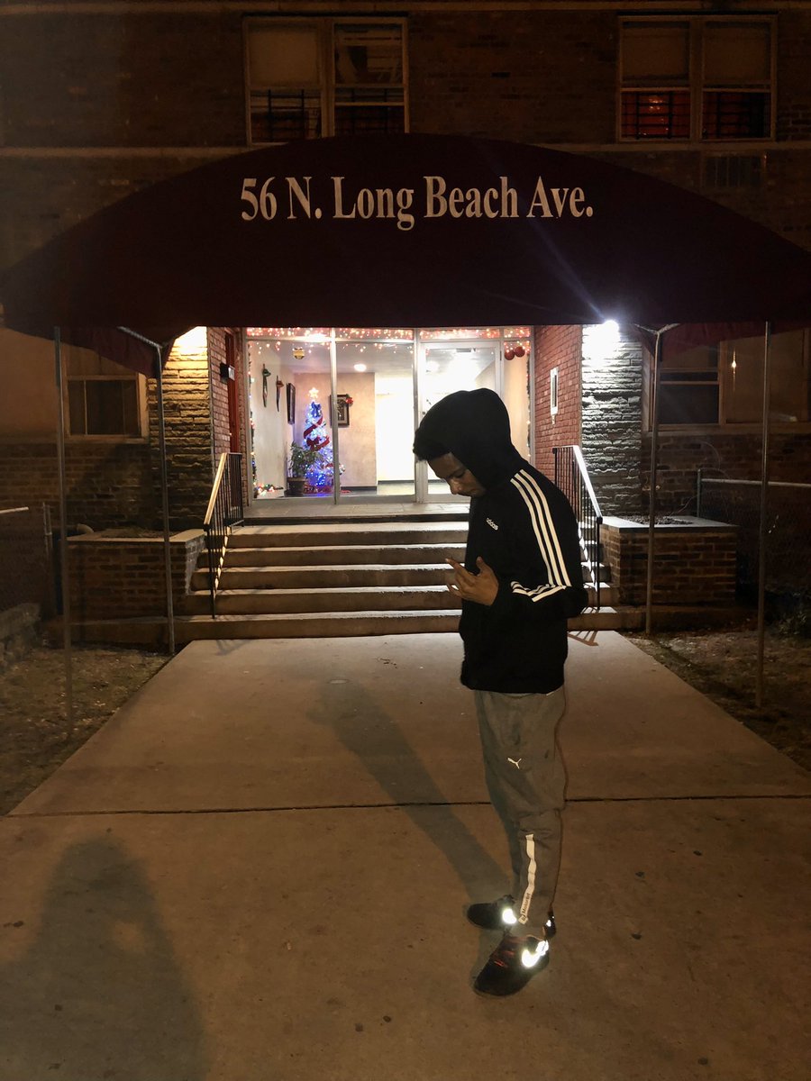 056_nlbblaze's tweet photo. 56 N. LONG BEACH AVE. 🎩👊🏾🔥THE TAPE ON THE WAY 🧛🏽‍♂️🩸#NLBA https://t.co/e1q6884mFP