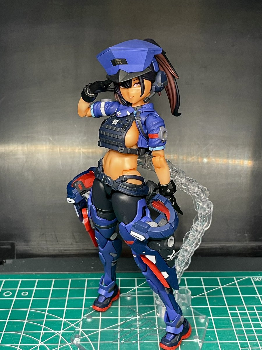 Blaze_On_Bloom's tweet photo. なかなかイージャン、ポリスコル

武器の塗装が終わらないので完成はもちょっとかかる https://t.co/FWZArIY4Od